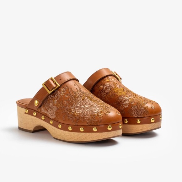 NWOT Johnny Was clogs - Picture 3 of 7